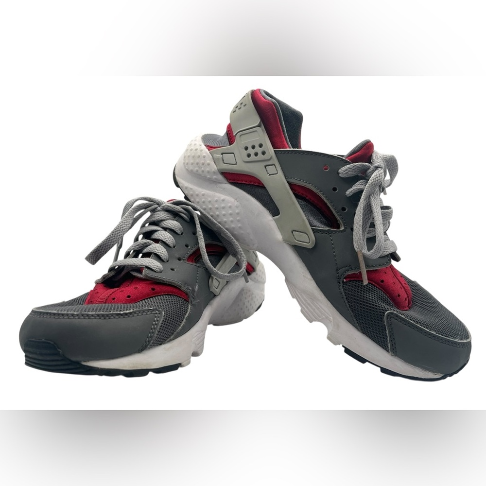 Nike kids Huarache Run GS Size 5.5 Gray/Red/White